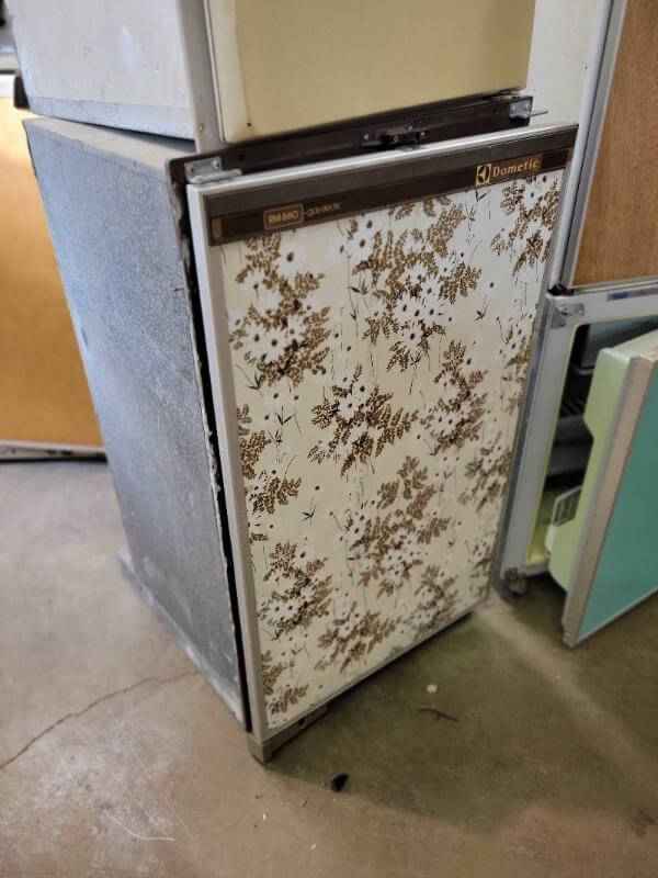 Dometic RV Fridge Rm660 Propane and Electric Absorption Refrigerator