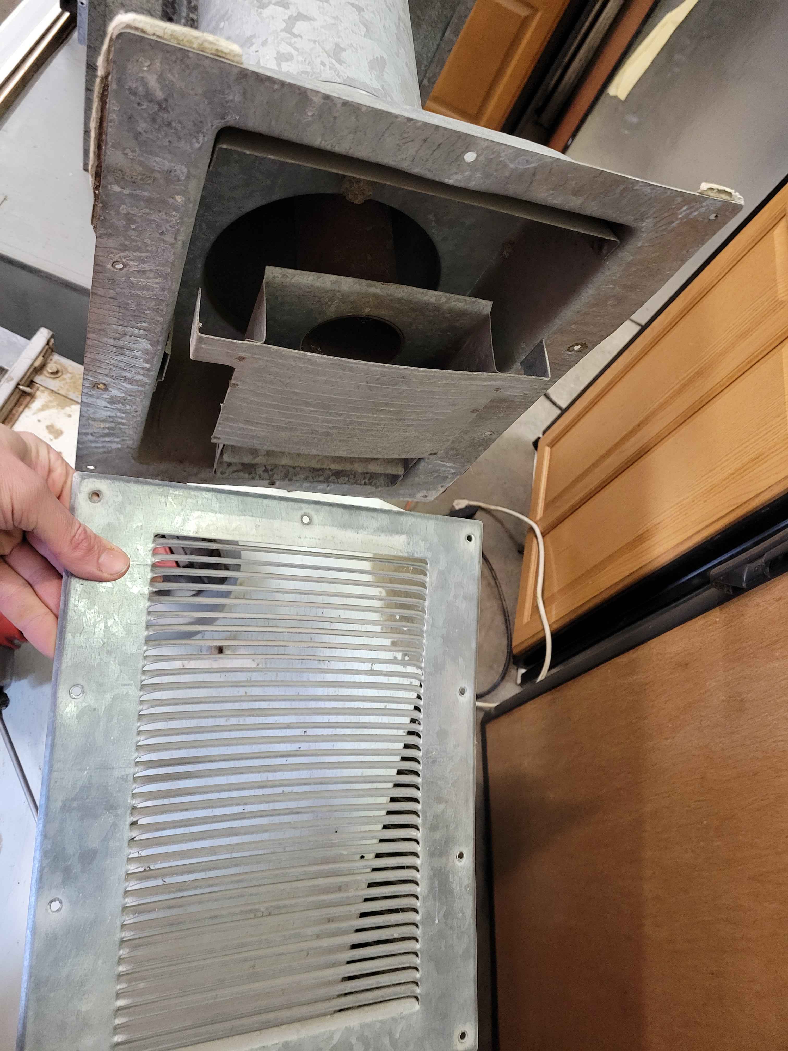 BRC-10A Gravity RV Furnace – 10,000 BTU Propane Heater (No 12V Required)