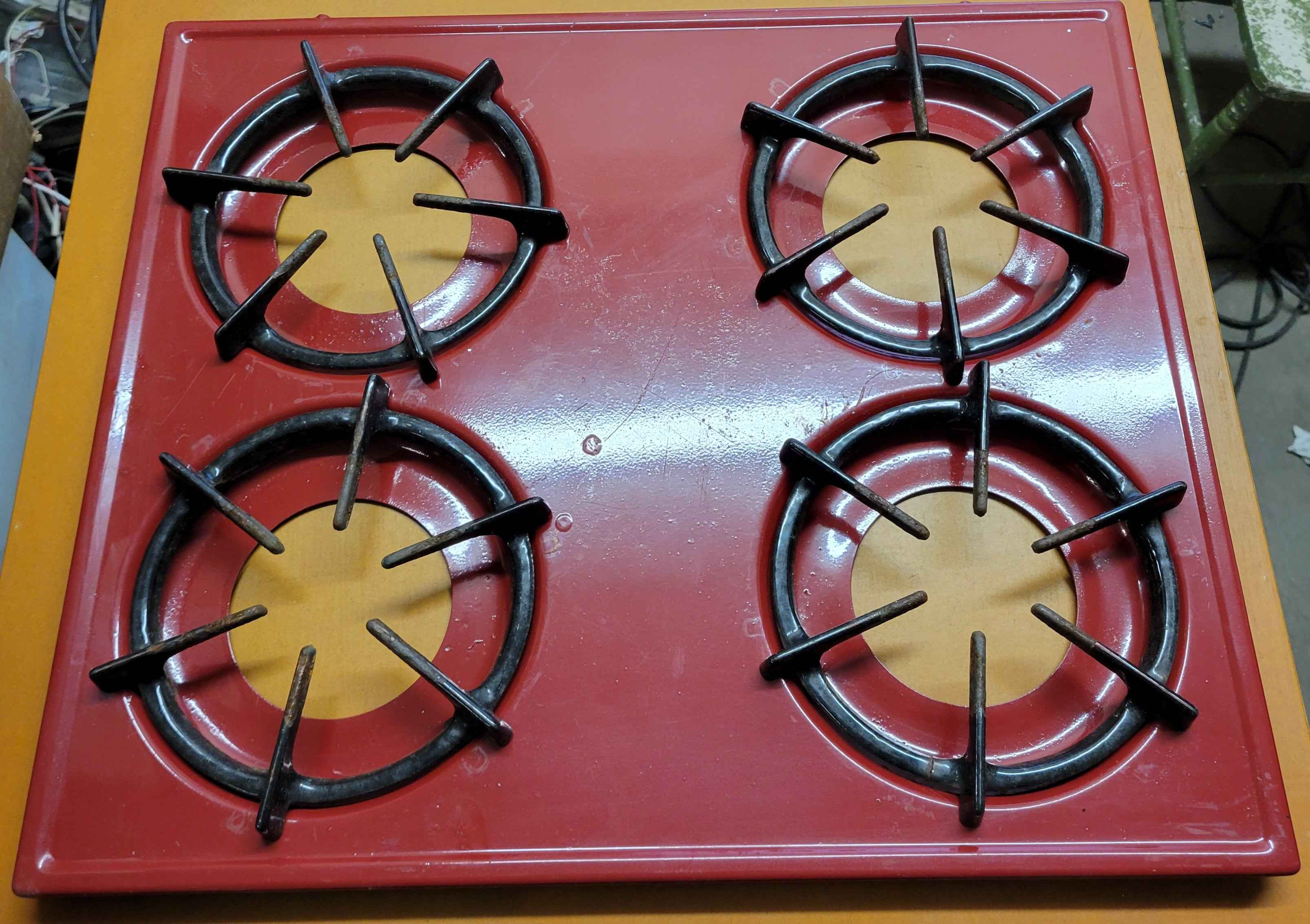 Wedgewood Range Stove Top– Vintage Red with Four Grates