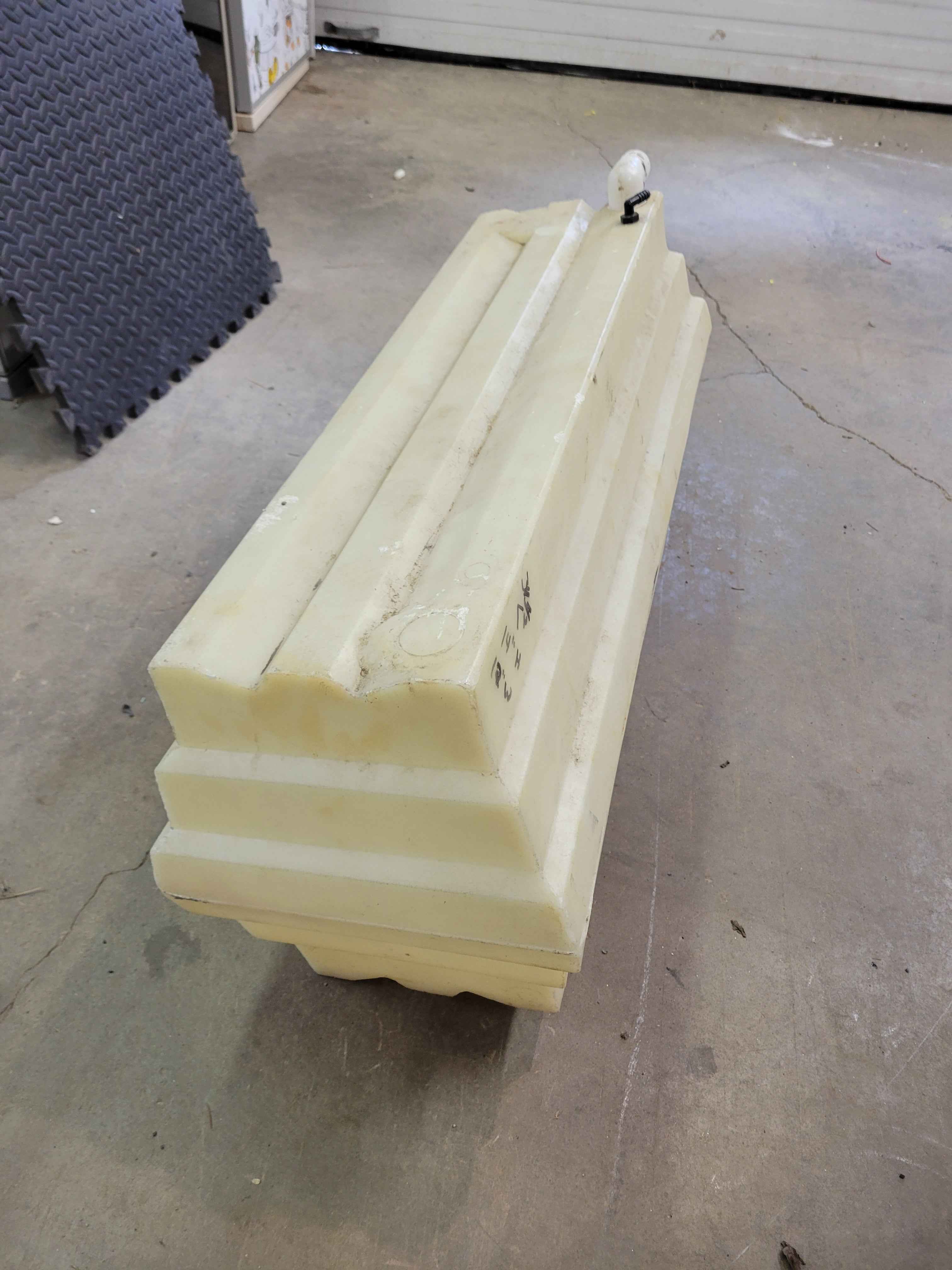 25 Gallon RV Fresh Water Tank – 34.5" x 12 1/4" x 14.5"