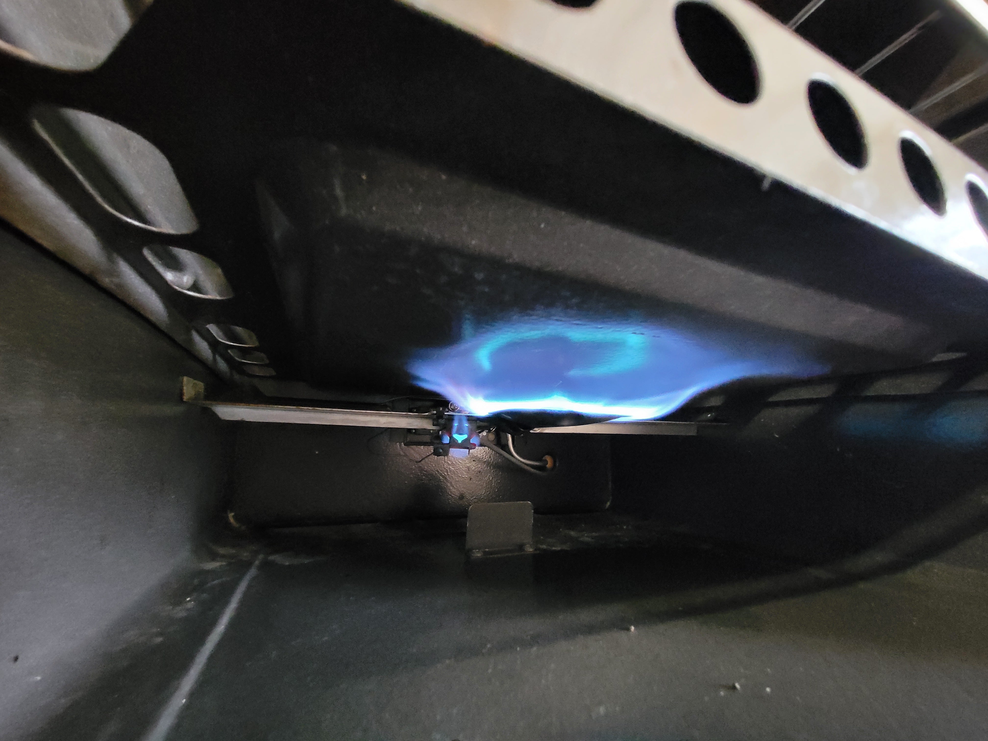 Magic Chef 4 Burner Propane RV Oven and Stove