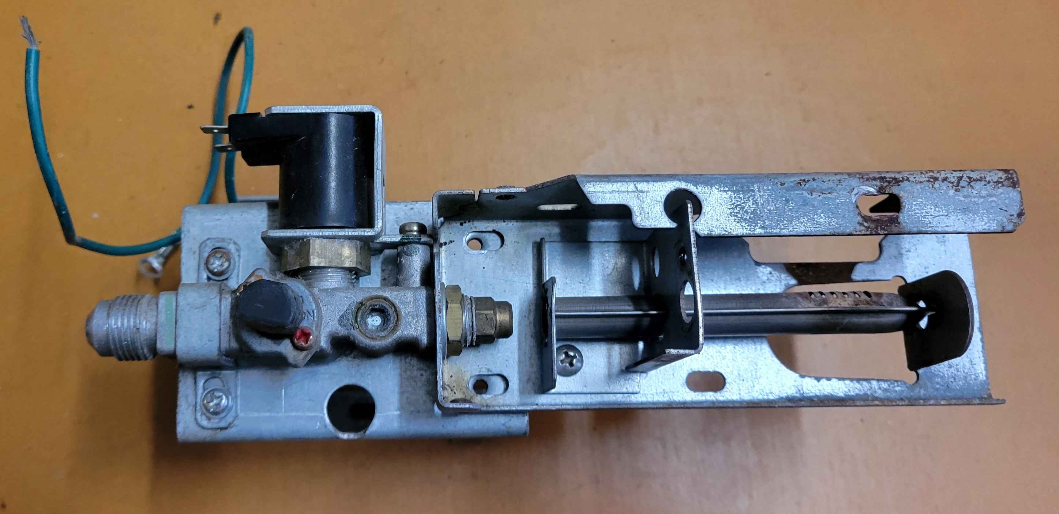 Atwood Fridge 14035 Gas Valve Assembly HE-0601 HE-0801