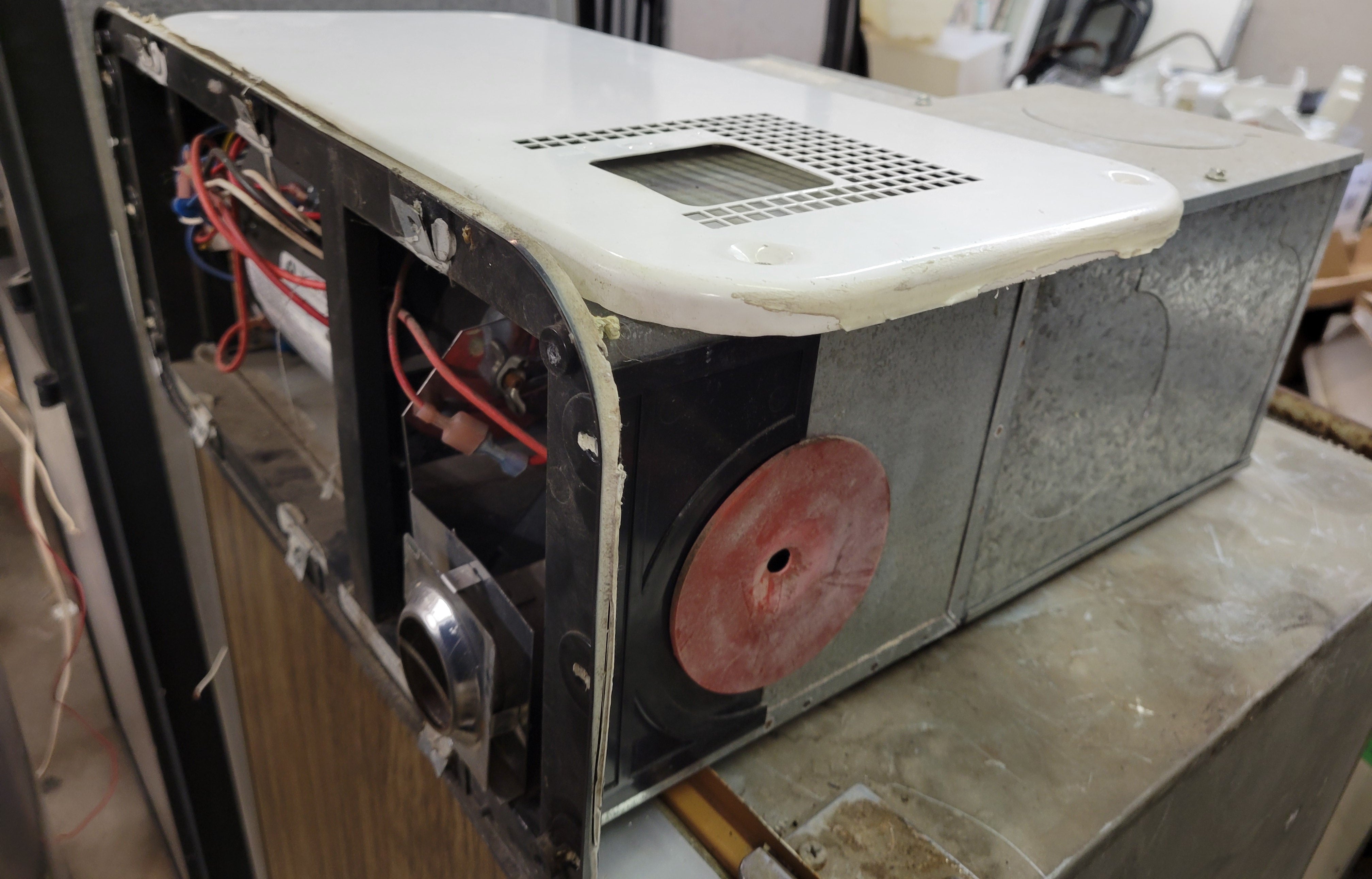 Atwood RV Propane Furnace 25000 BTU 8525-IV-DCLP