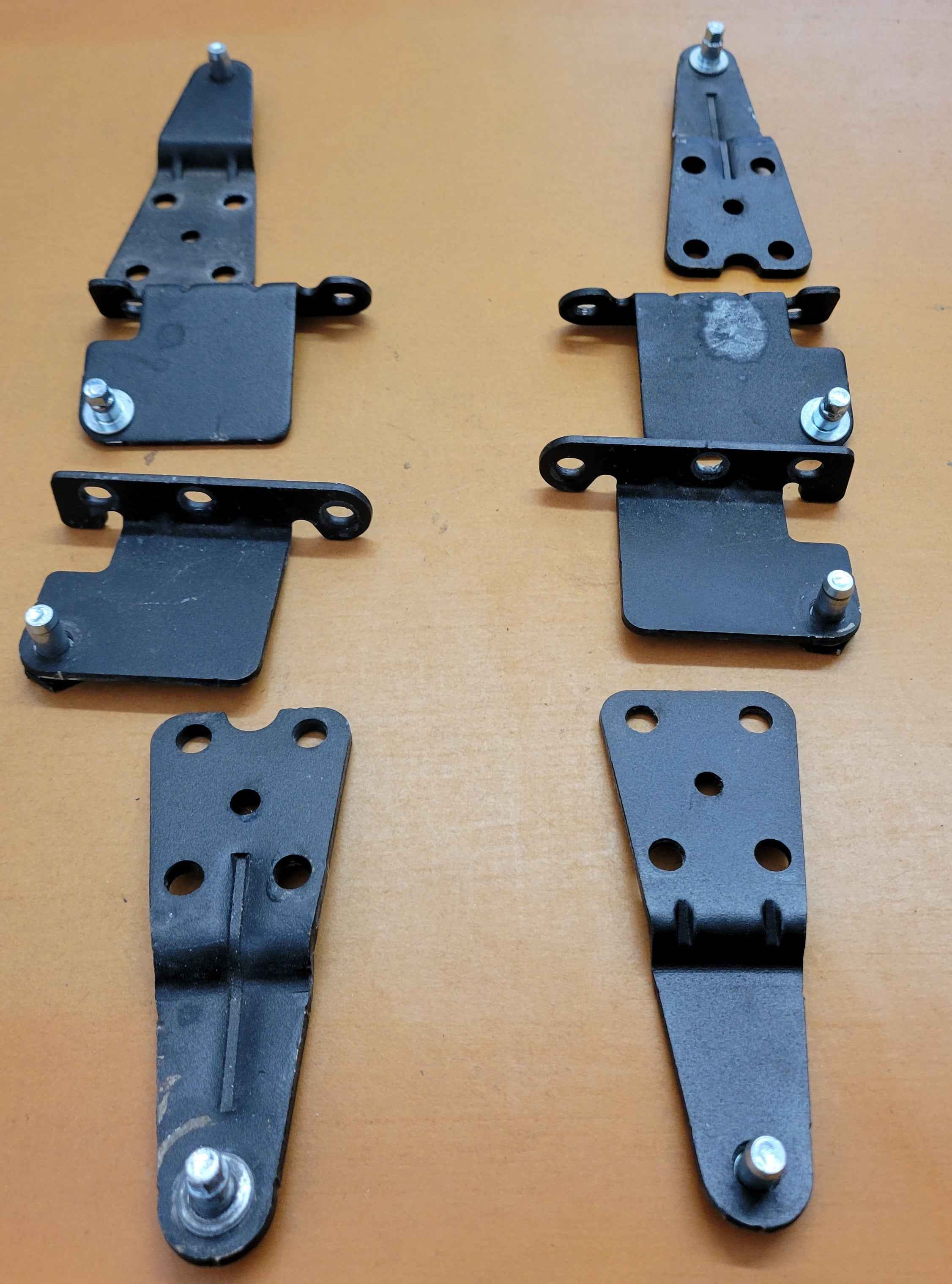 Norcold 2118 Refrigerator Hinge Kit – Complete Door Hinge Set