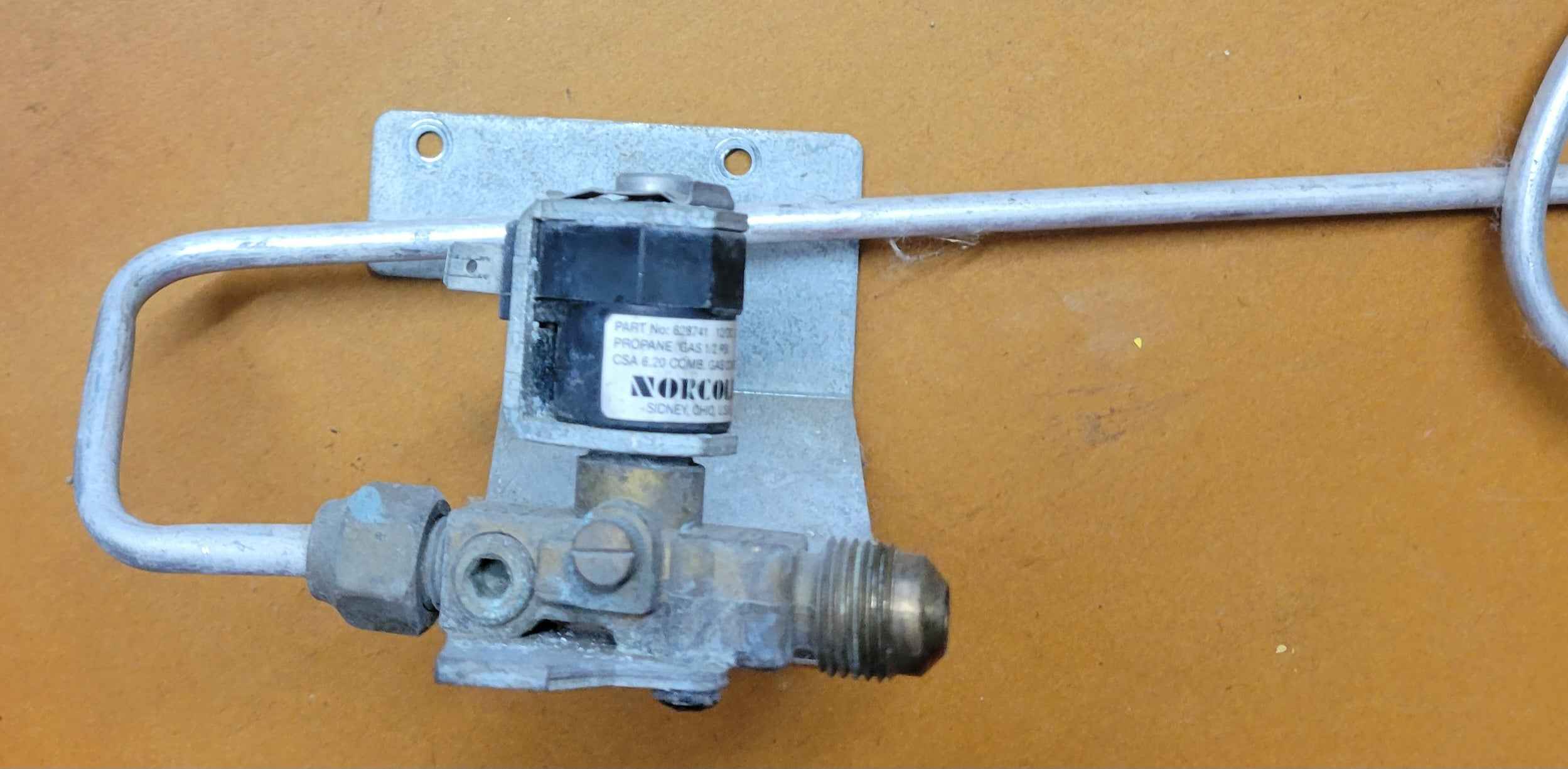 Norcold 628741 Gas Valve Burner Assembly with Orifice for 1210 Series
