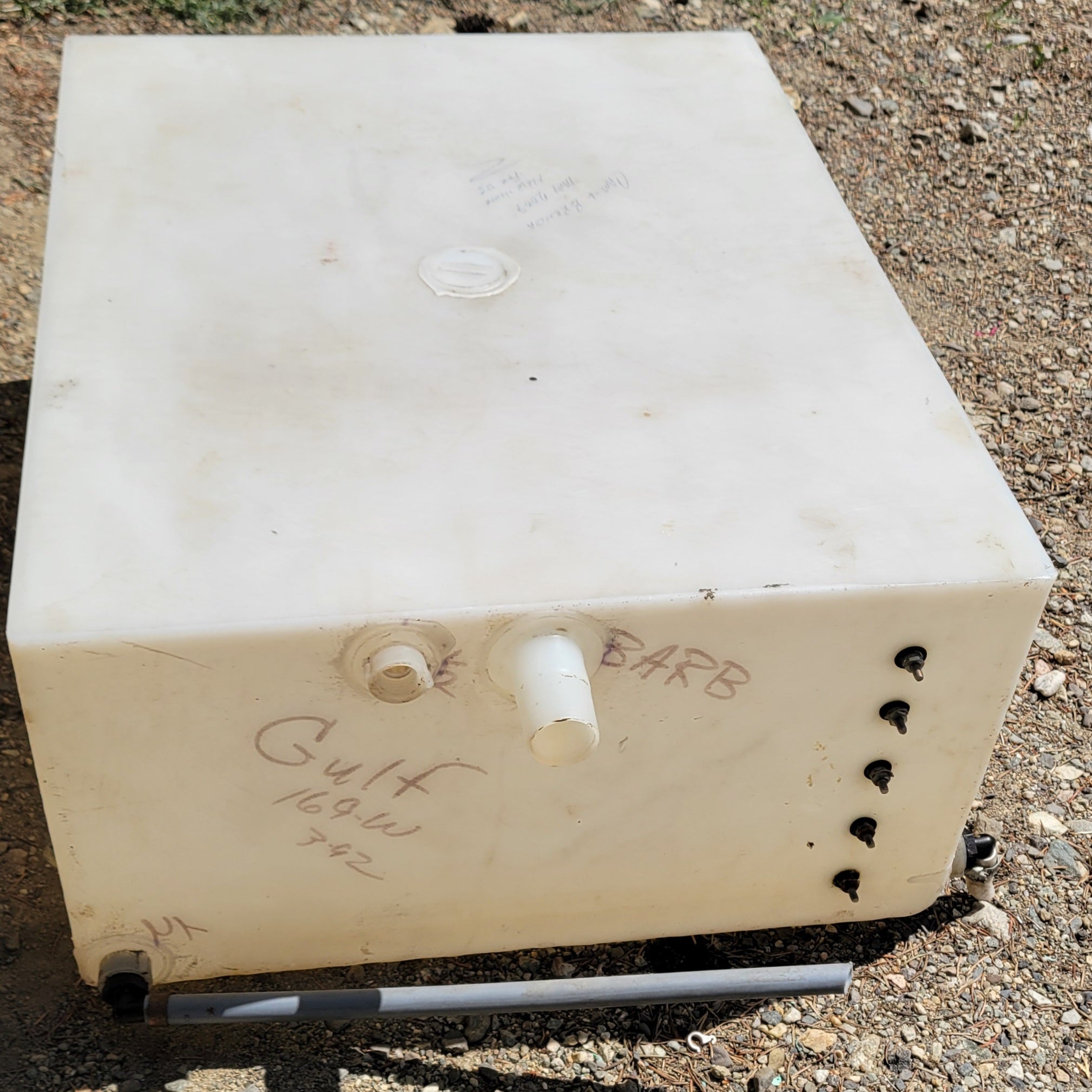 RV Fresh Water Tank 20 Gallon – 25 1/4" x 20" x 11"