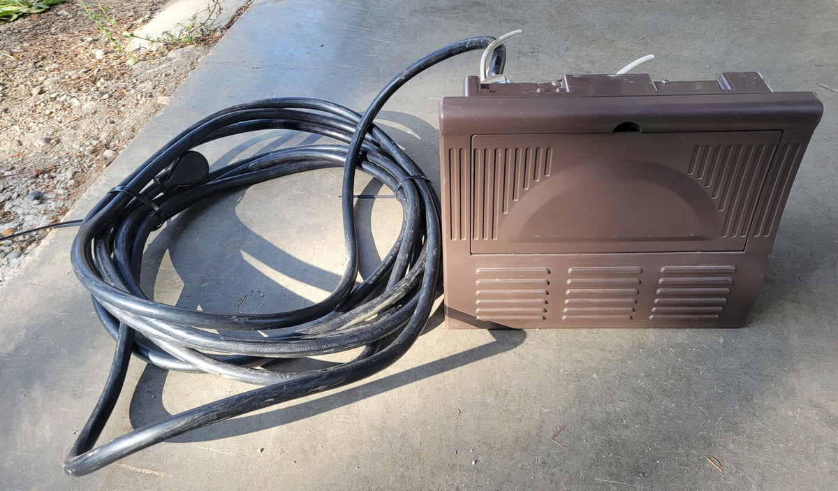 WFCO WF-8945AN 45 Amp RV Power Converter RV
