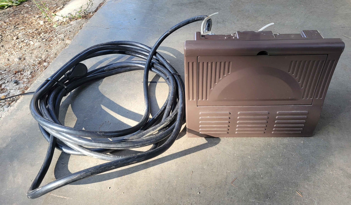 WFCO WF-8945AN 45 Amp RV Power Converter RV