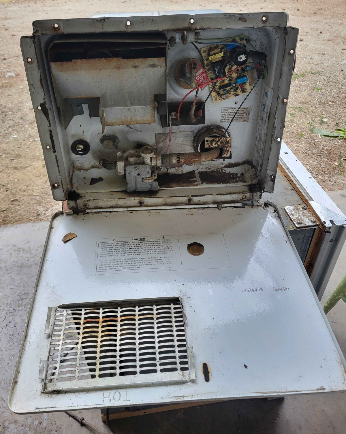 Atwood G6A-8E 6-Gallon Propane RV Water Heater