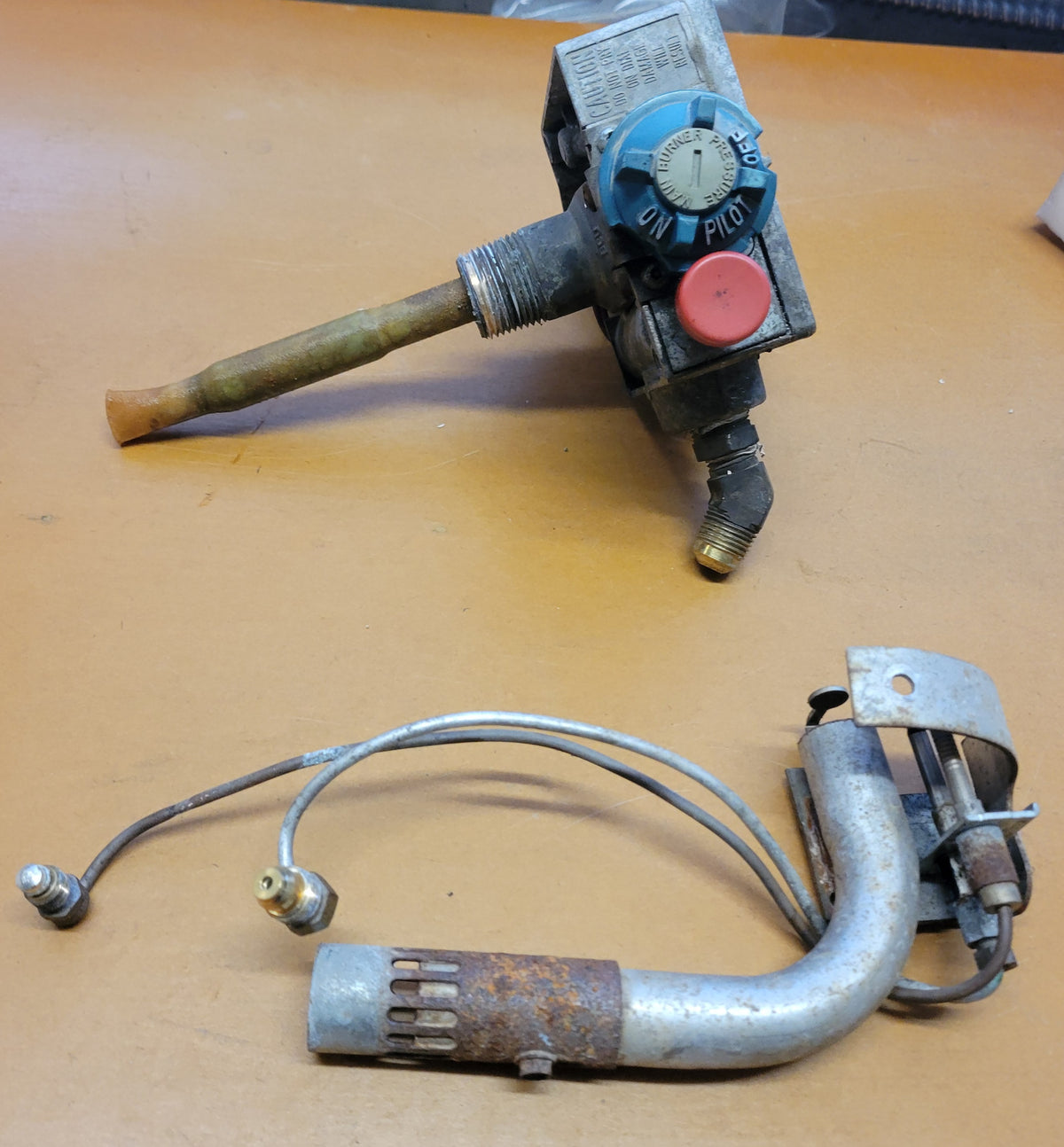 Conjunto de quemador de válvula de gas Atwood con electrodo – 93322 GE16 EXT SP