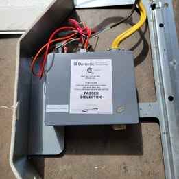 Dometic Brisk Air II B57915.711CO RV Air Conditioner – Used