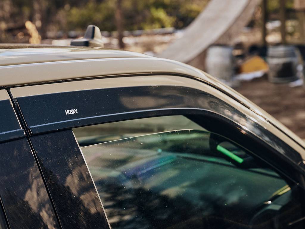 Husky 2854074 Low Profile Ventvisor Rain Deflectors