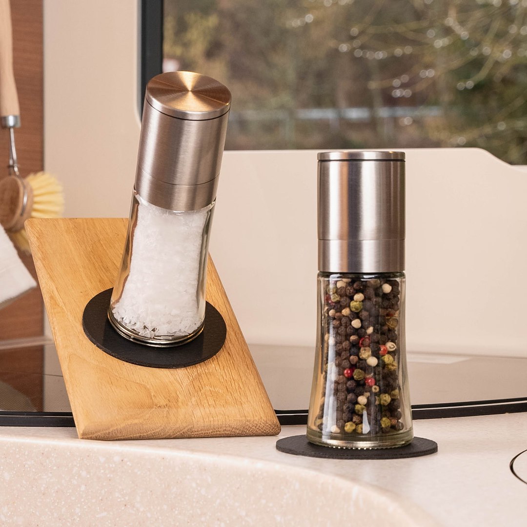 Silwy Magnetic Gm-Sp-4 Salt And Pepper Shaker - image 2