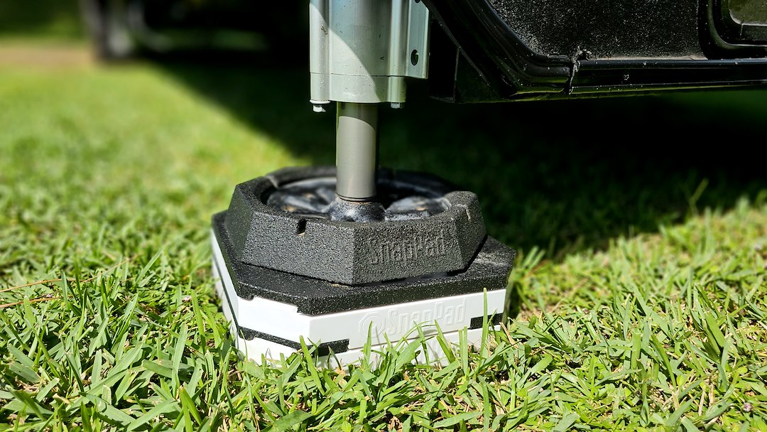 Snappad Stk2-White Trailer Stabilizer Jack Stand Pad - image 2