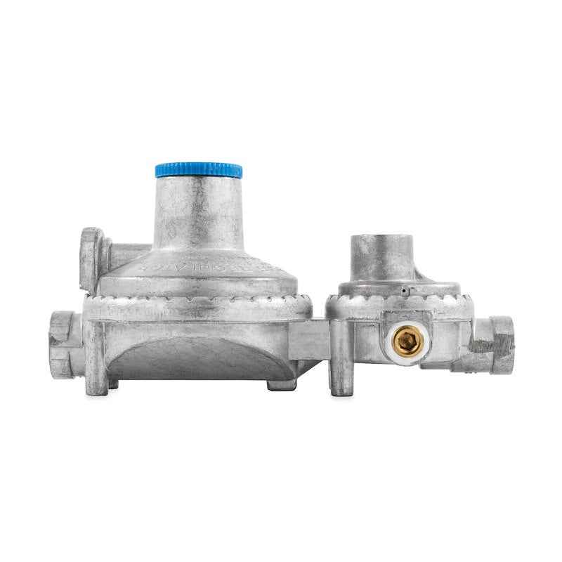 Camco 59312 RV Two-Stage Propane Regulator – Vertical Mount
