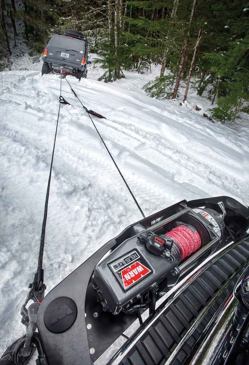 Warn 97740 16.5ti-S 12V Electric Recovery Winch with 80 Ft Spydura Pro