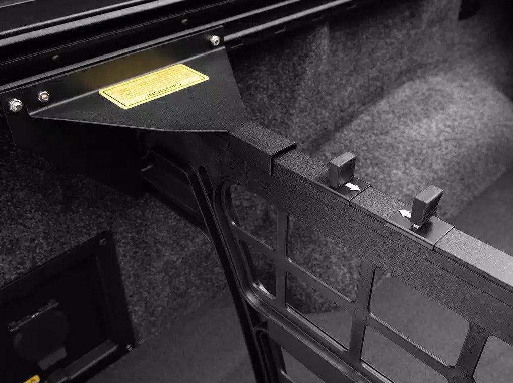 Roll-N-Lock Cm401 Truck-Bed Cargo Divider
