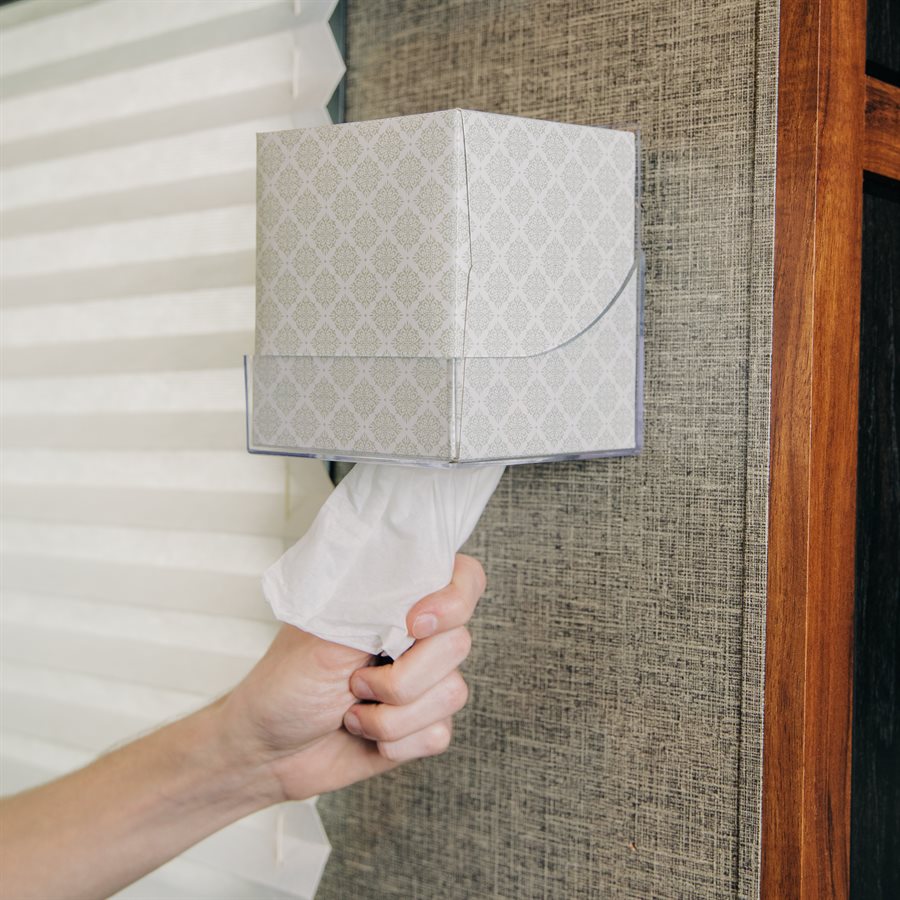 Camco Facial Tissue Holder (57101) – Material: Plastic