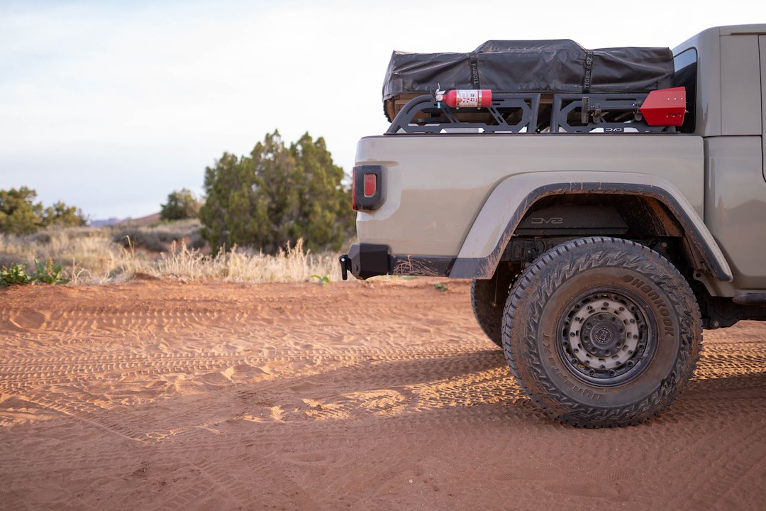 DV8 Offroad RRUN-02 MTO Mid-Size Bed Cargo Rack