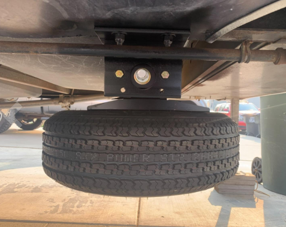 Bal Rv 28240 Spare Tire Carrier - image 4