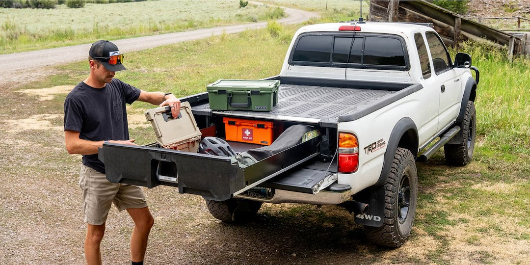 Decked YT12 Key-Locking Midsize Single-Drawer System