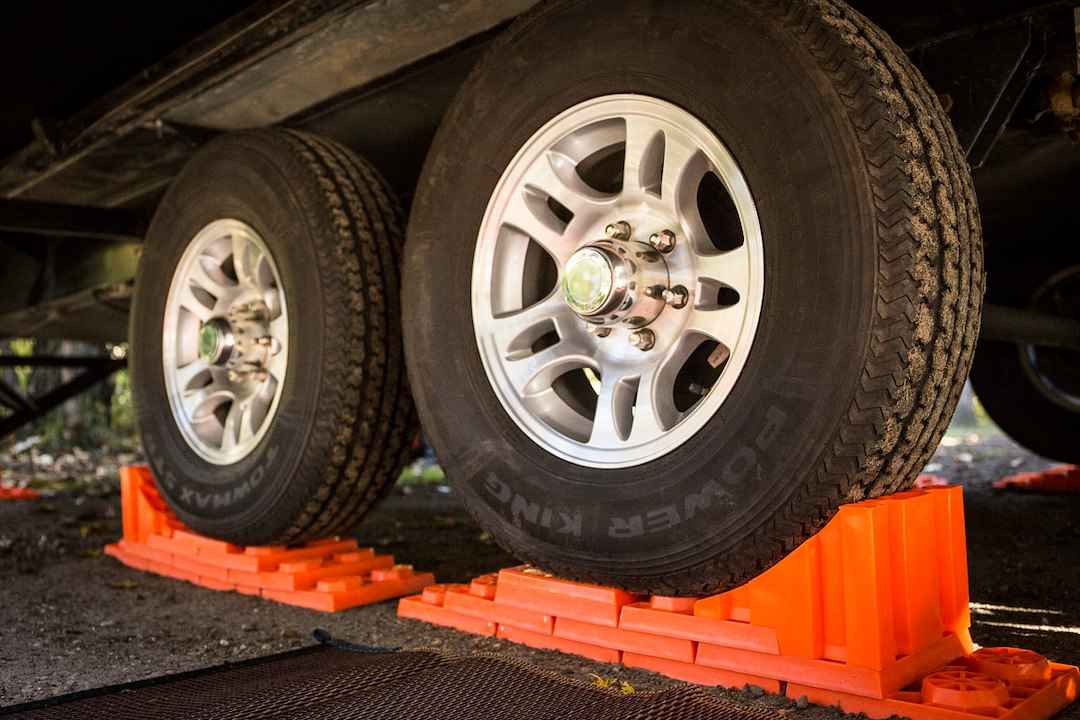 Tri-Lynx 00071 Trailer Leveling Kit