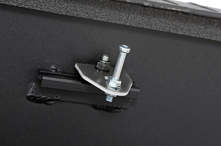 Dee Zee Red Label Standard Profile Crossover Tool Box DZ10370TB - image 6