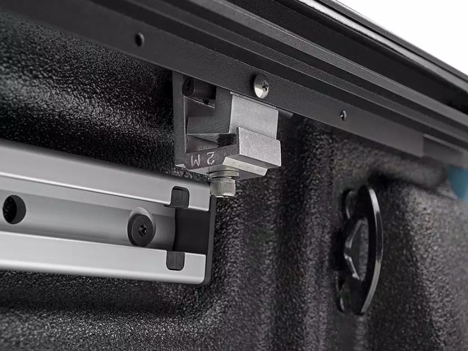 Roll-N-Lock LG135M M-Series Retractable Aluminum/Vinyl Tonneau