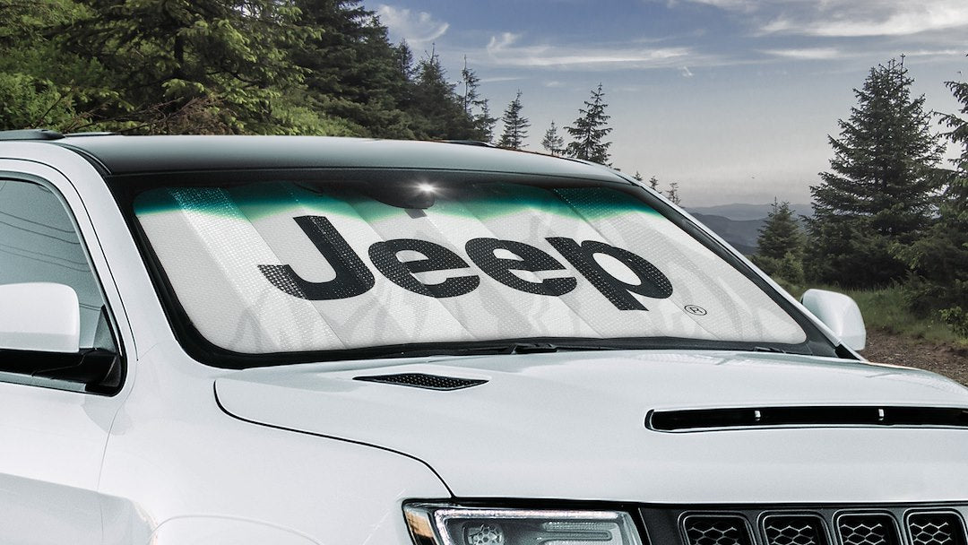 Plasticolor 003718R01 Jeep Bubble Windshield Shade