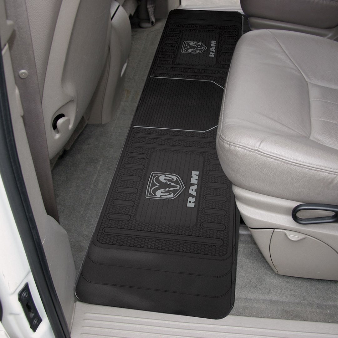 Plasticolor 001817R25 Ram Rear Runner Floor Mat