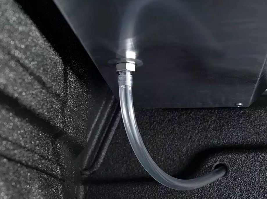 Roll-N-Lock LG135M M-Series Retractable Aluminum/Vinyl Tonneau