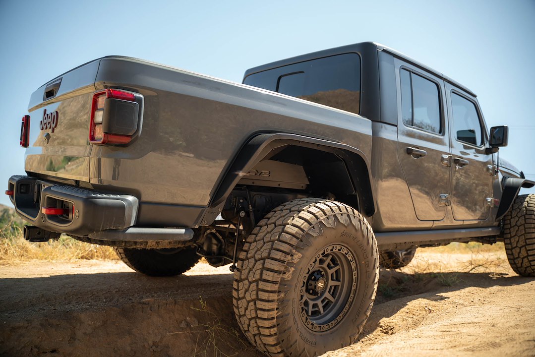 DV8 Offroad INFEND-07RB Gladiator JT Rear Inner Fender