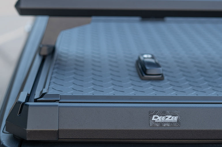 Dee Zee Guardian Aluminum Key Lock Tonneau Cover DZ 19550 - image 8