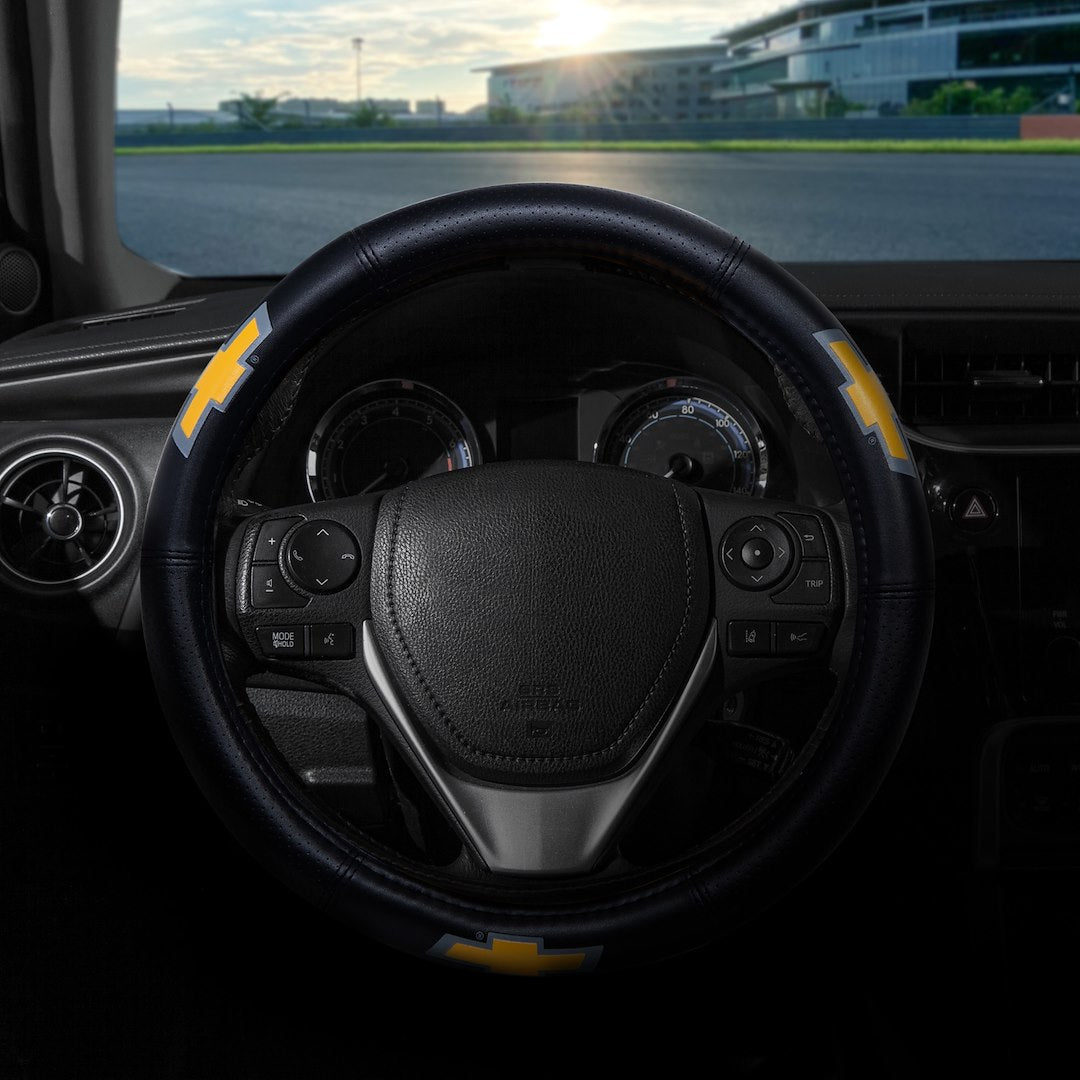 Plasticolor 006727R03 Chevy Elite Speed Grip Steering Wheel Cover