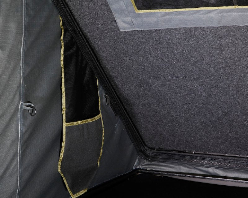 Overland Vehicle Systems 18099901 Mamba III Hard Shell Roof Top Tent