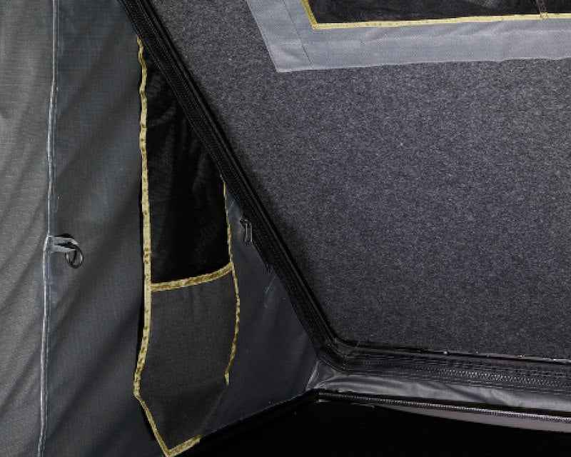 Overland Vehicle Systems 18099901 Mamba III Hard Shell Roof Top Tent