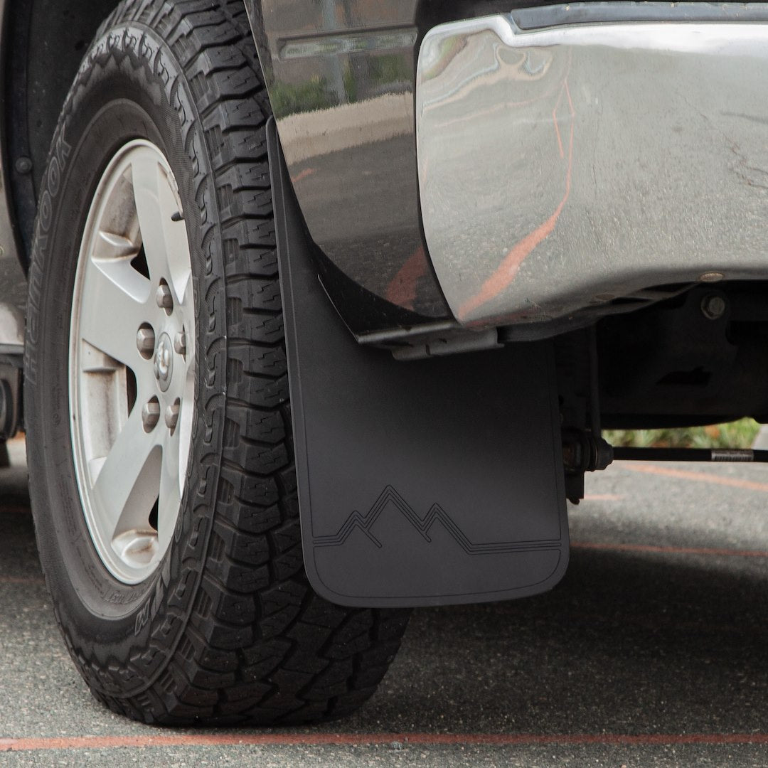 Plasticolor 000543R01 Easy-Fit Off Road Mud Flaps, Set of 2