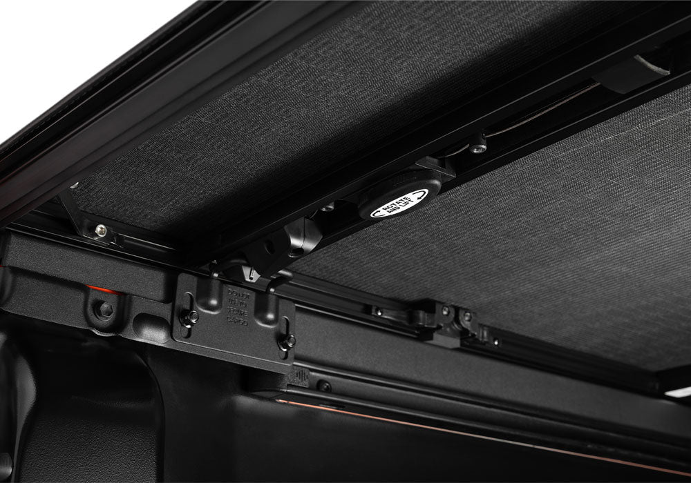 Extang 90832 Trifecta ALX Tailgate-Locking Bed Cover