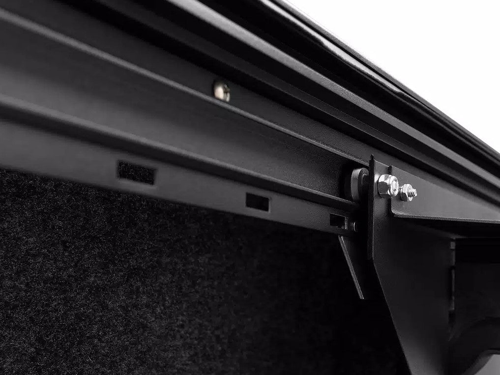 Roll-N-Lock Cm401 Truck-Bed Cargo Divider