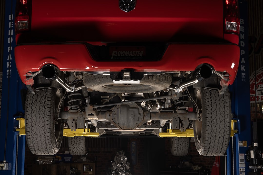 Flowmaster 737860 Signature Series Cat-Back Exhaust Kit