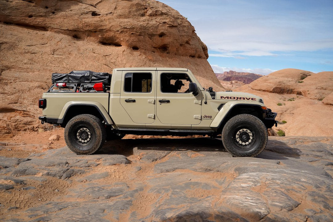 DV8 Offroad RRUN-02 MTO Mid-Size Bed Cargo Rack