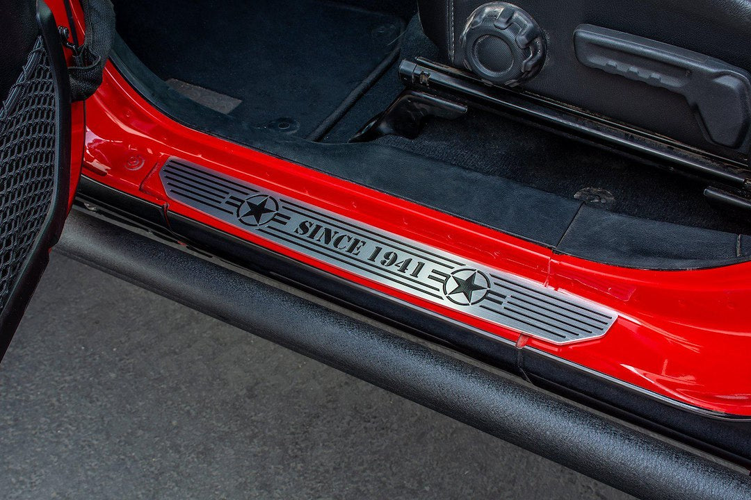 DV8 Offroad D-JL-180014-STR2 Front Door Sill Protectors