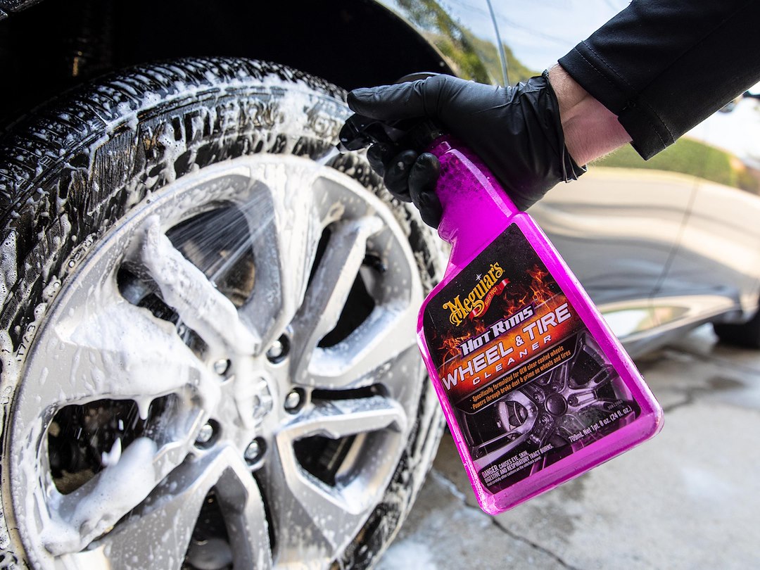 MEGUIARS WAX Meguiars Wheel Cleaner (G9524) – Unit Size: 24 Ounce