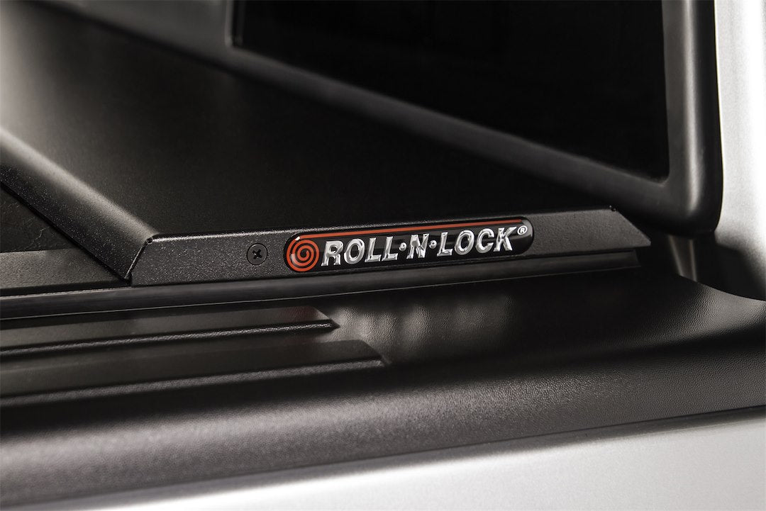Roll-N-Lock Lg570m Tonneau Cover - image 3