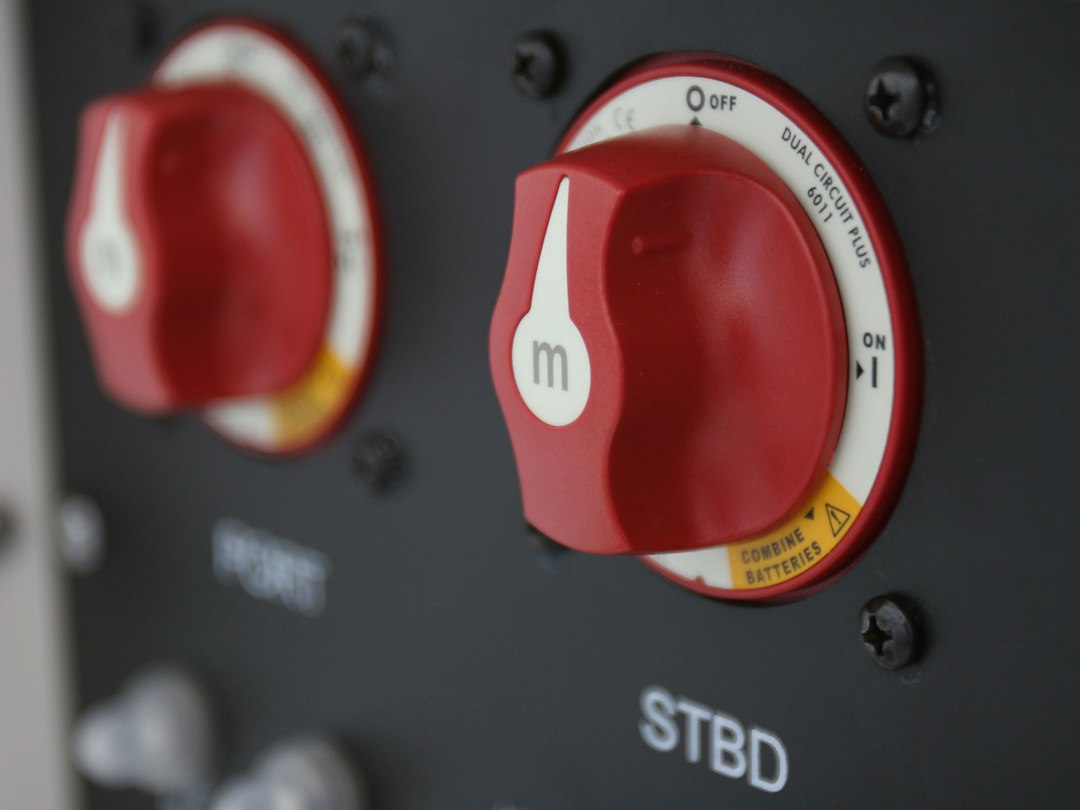 Blue Sea 6011-Bss Battery Selector Switch - image 6