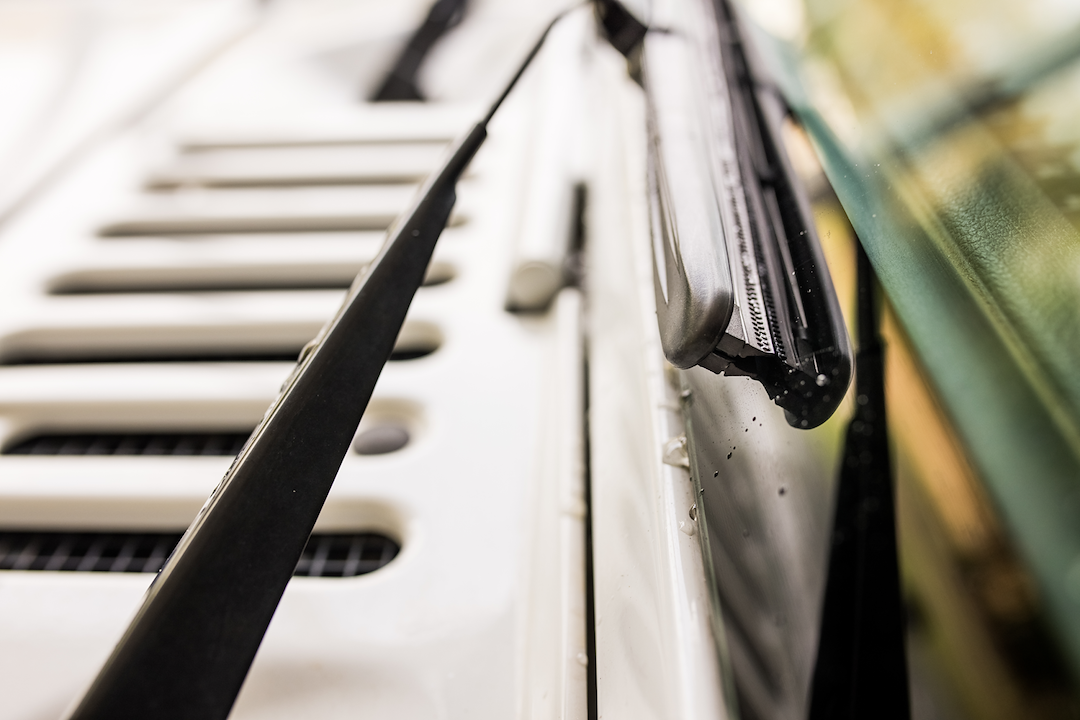 Scrubblade PB2000 Black Edition Silicone Wiper Blade