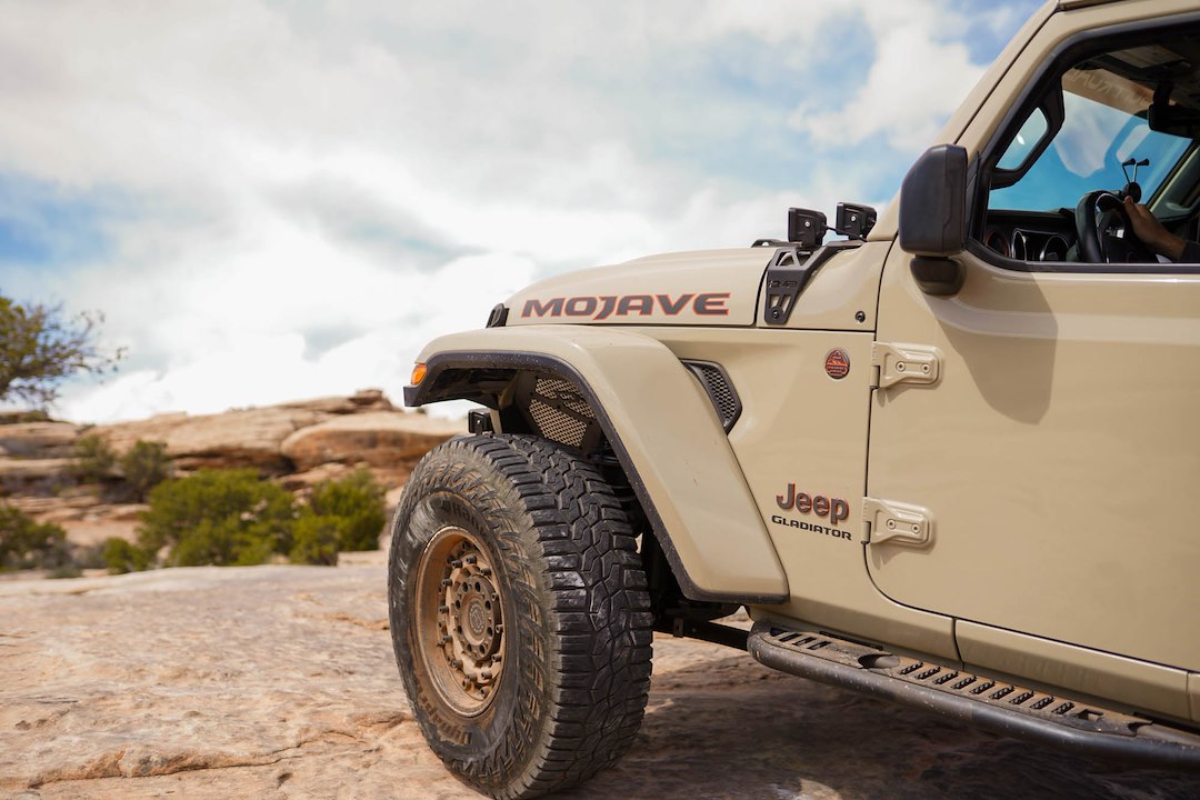 DV8 Offroad INFEND-06FB Jeep JL/JT Inner Fender