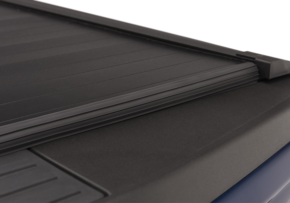 Retrax 30481 IX Aluminium Tonneau Cover for Chevy/GMC