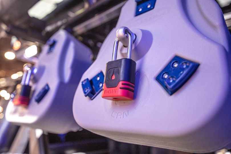 BOLT 7023537 Padlock - GM Center-Cut-Key