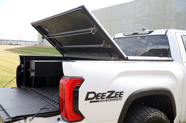 Dee Zee Guardian Aluminum Key Lock Tonneau Cover DZ 19550 - image 16